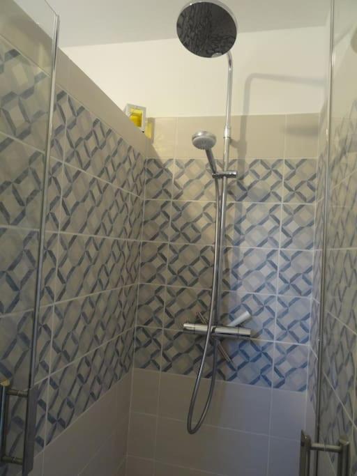 Beau 2 Pieces Avec Jardin Dans Villa A Mougins. Zewnętrze zdjęcie